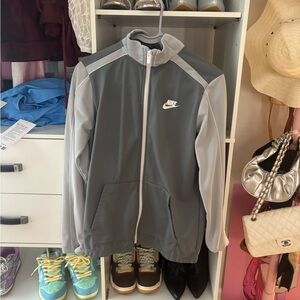 Nike Light Gray Full-Zip Jacket boys xl